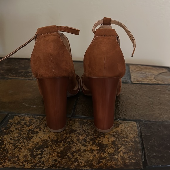 BAMBOO Faux Suede Heels - Picture 4 of 8